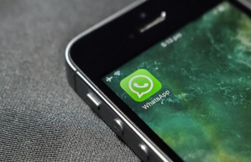 What new feature is WhatsApp working on